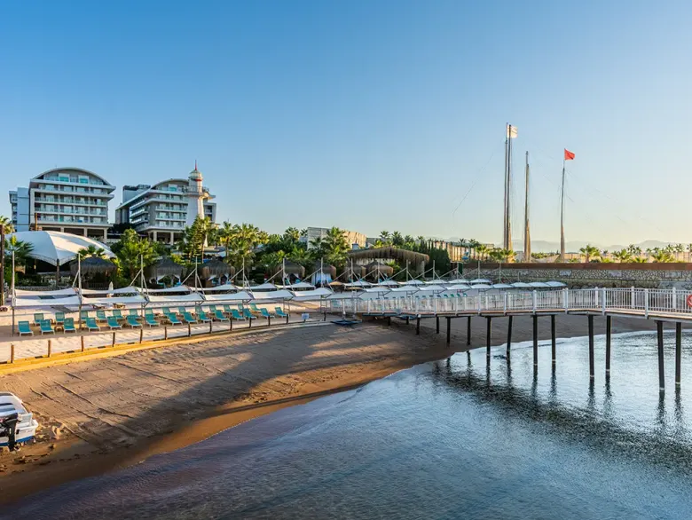Aile Havuz ve Sahil görseli 3 — Adenya Resort Hotel