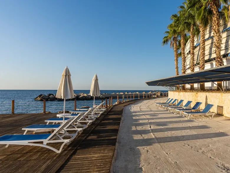 Erkekler Kapalı Havuz ve Sahil görseli 5 — Adenya Resort Hotel