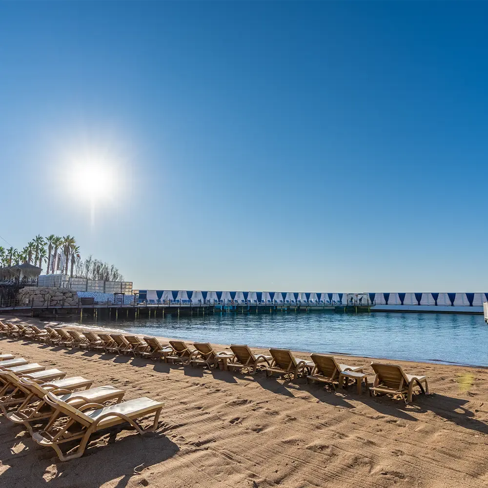 Kadınlar Havuz ve Sahil — Adenya Resort Hotel
